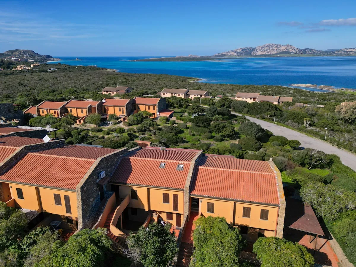 Stintino • Il Fortino con la Vista Sull'Asinara foto 1