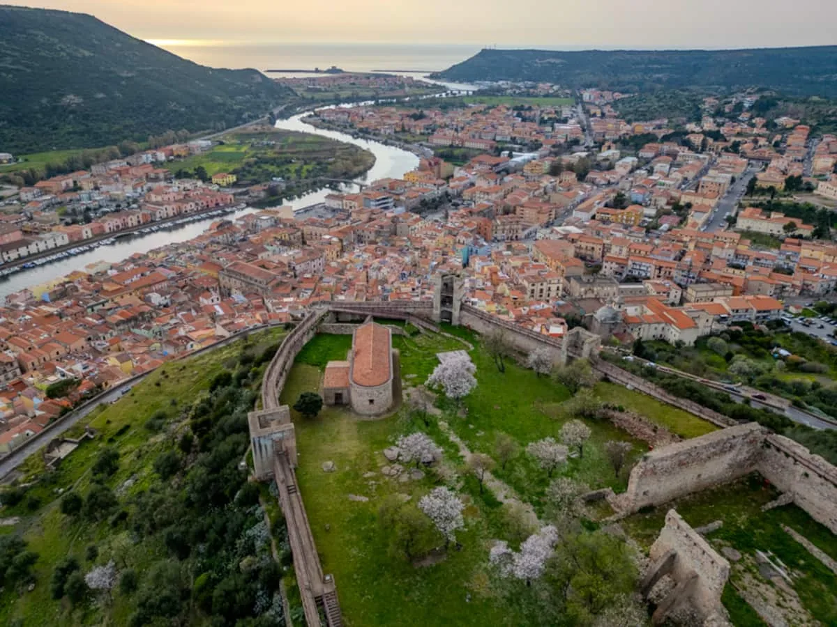 Bosa S'Apposentu sul Castello Camera Matrimoniale foto 26